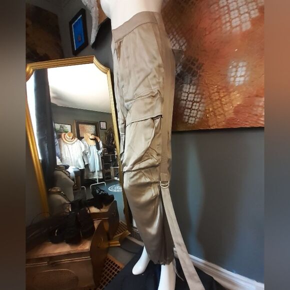 Zara NWT Limited Edition Satin Cargo Pants - Picture 7 of 14